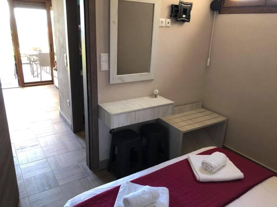 Thealos Rooms Vourvourou Eksteriør billede