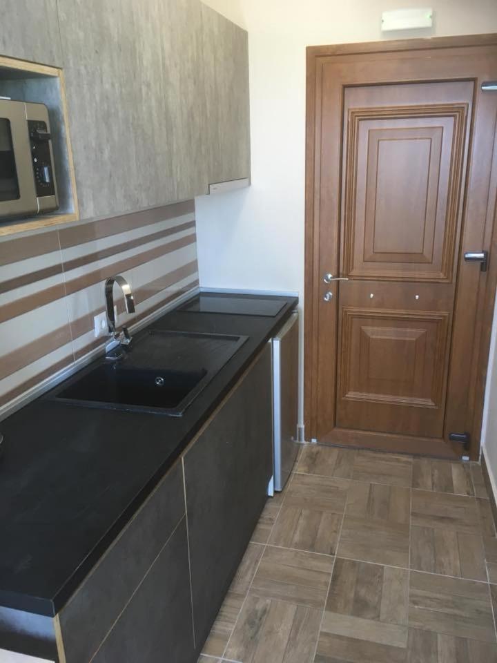 Thealos Rooms Vourvourou Eksteriør billede