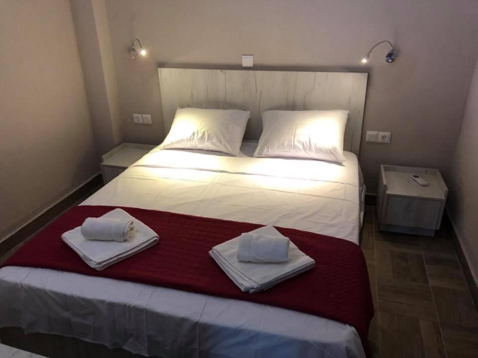 Thealos Rooms Vourvourou Eksteriør billede
