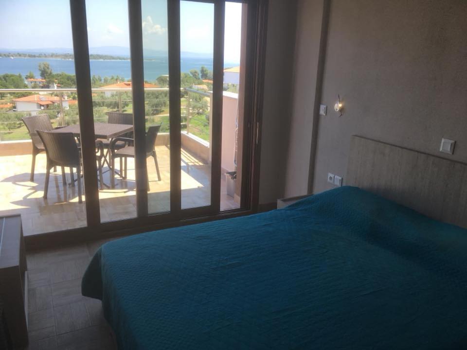 Thealos Rooms Vourvourou Eksteriør billede