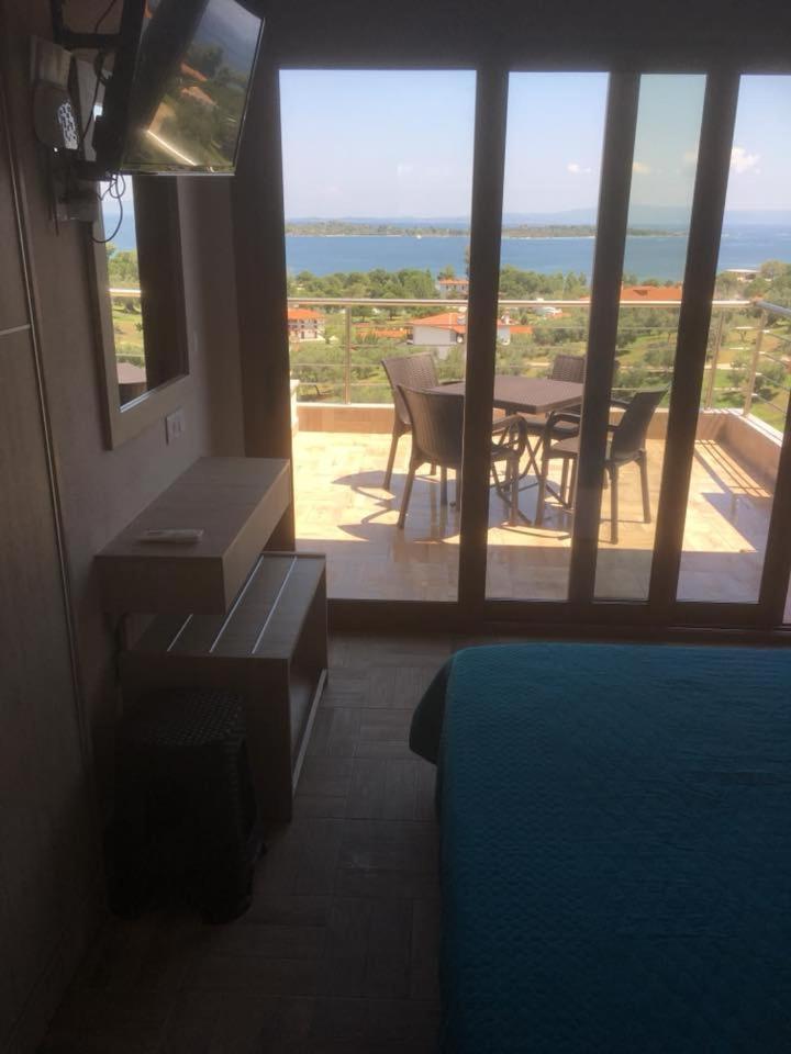 Thealos Rooms Vourvourou Eksteriør billede