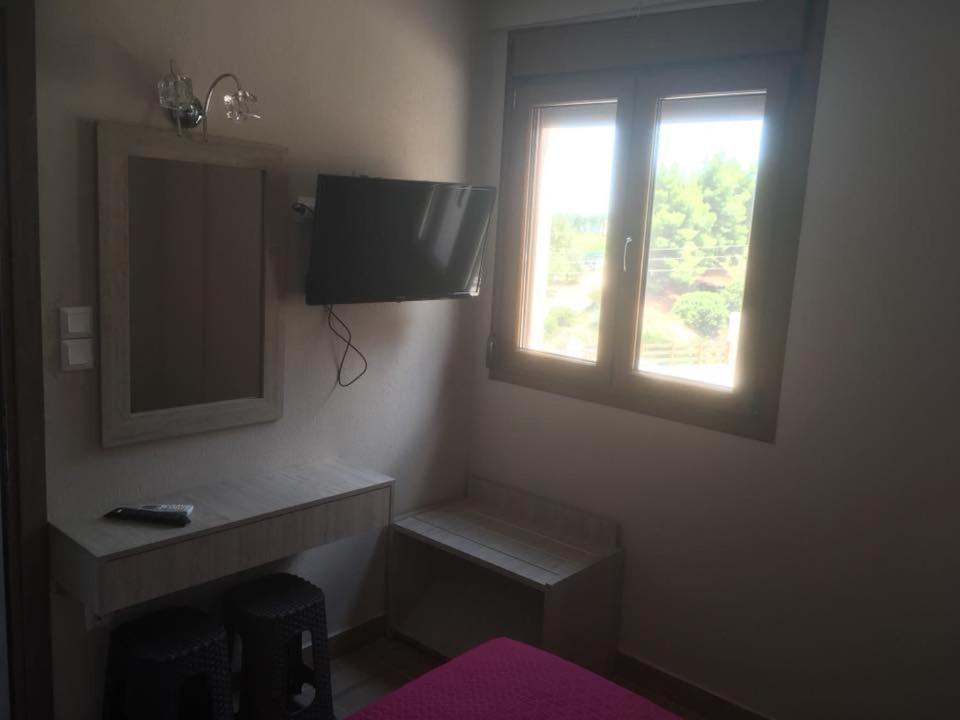 Thealos Rooms Vourvourou Eksteriør billede