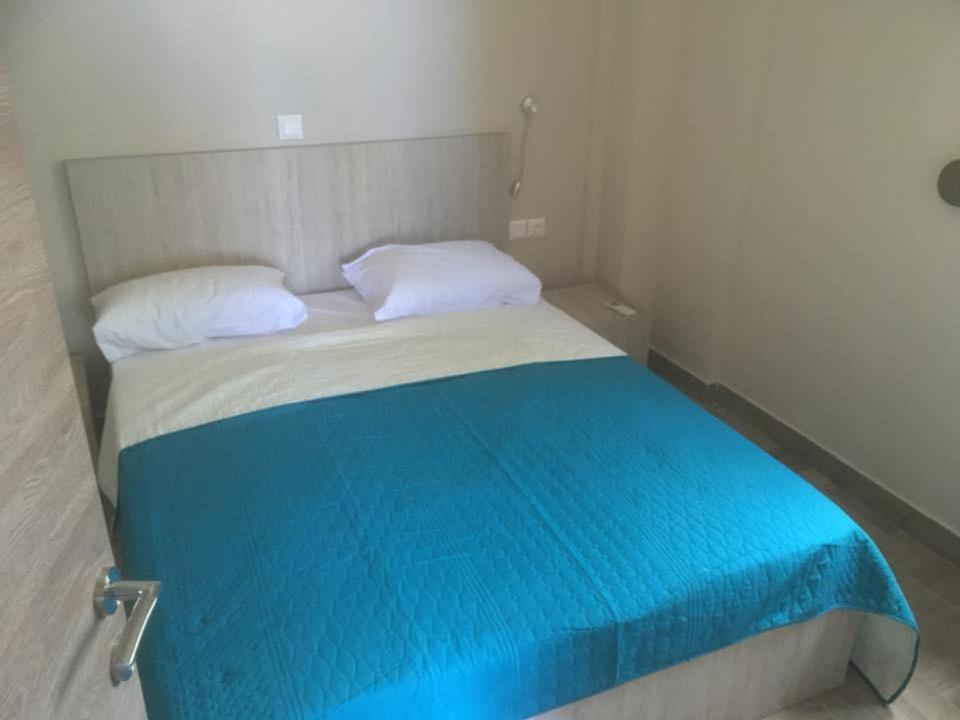 Thealos Rooms Vourvourou Eksteriør billede
