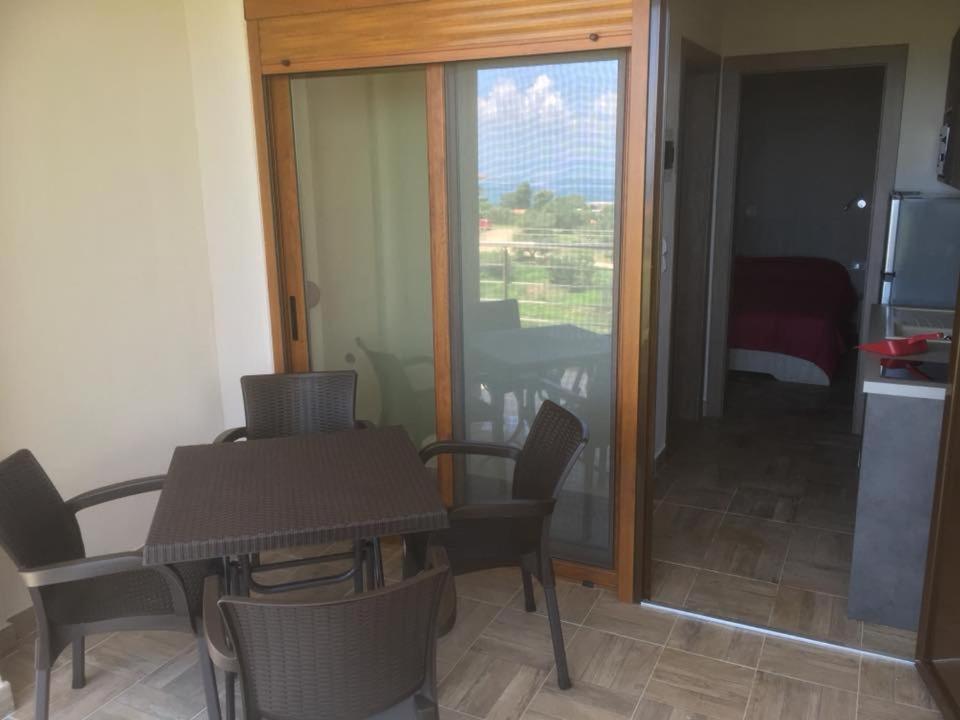 Thealos Rooms Vourvourou Eksteriør billede